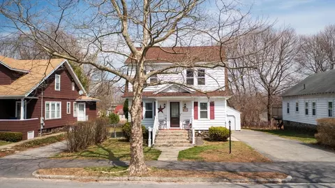 69 Eureka St, Worcester, MA 01603 photo 4