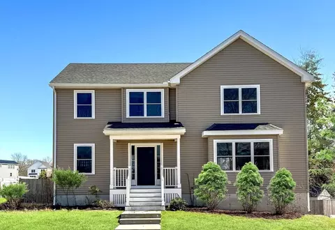 2 Woodlands, Salem, MA 01970