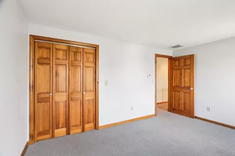 Bedroom - 10 Grace Rd, Danvers, MA 01923 photo 4 of 4