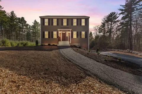 47 Benson St, Middleboro, MA 02346