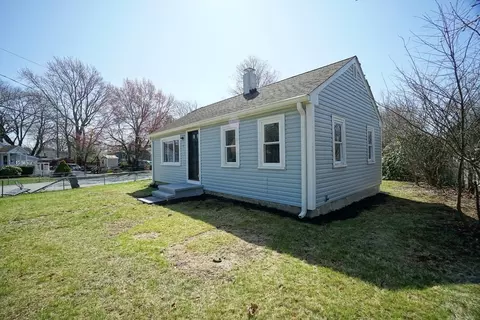 47 Green St, Abington, MA 02351