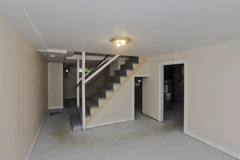 23 Mary St, Springfield, MA 01118 photo 15