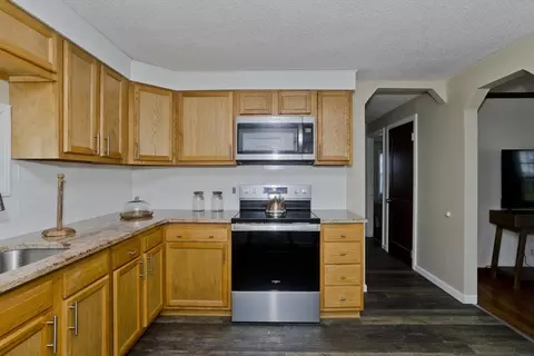 23 Mary St, Springfield, MA 01118 photo 10