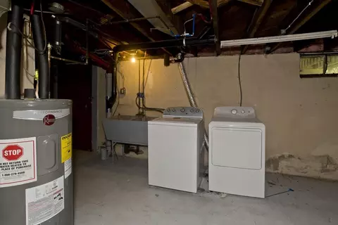 23 Mary St, Springfield, MA 01118 photo 16