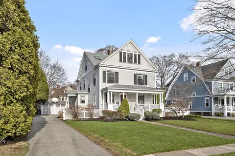 19 Yale St, Winchester, MA 01890