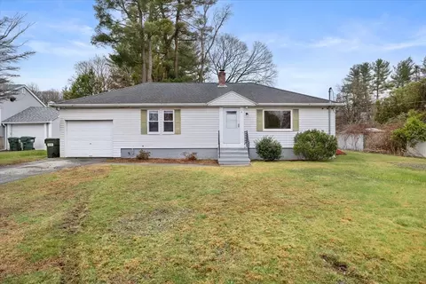 6 Pinehurst Dr, Webster, MA 01570 photo 2