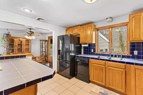 2440 County St, Dighton, MA 02715 photo 7