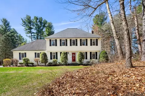 22 Dunstable Rd, Westford, MA 01886