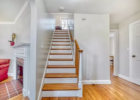 Entry Way - 28 Beacon St, Dedham, MA 02026 photo 1 of 1