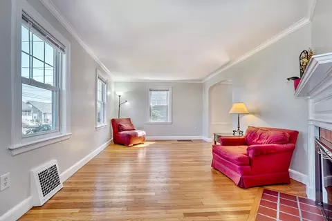 Living - 28 Beacon St, Dedham, MA 02026 photo 3 of 4