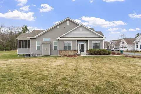 18 Ridgewood Dr #18, Stow, MA 01775