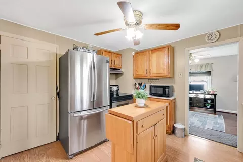 68 Harmon Ave, Springfield, MA 01118 photo 12