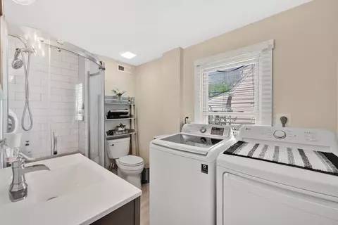 68 Harmon Ave, Springfield, MA 01118 photo 15