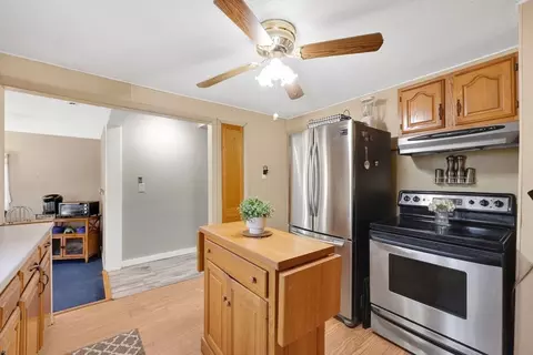 68 Harmon Ave, Springfield, MA 01118 photo 11