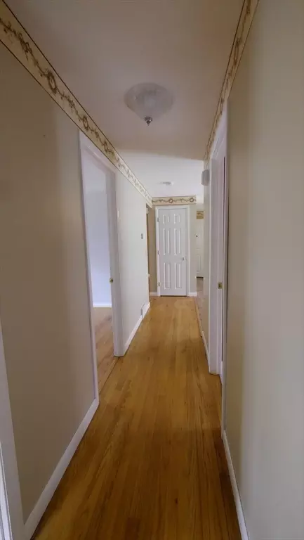 Entry Way - 955 Burts Pit Rd, Northampton, MA 01062 photo 1 of 1