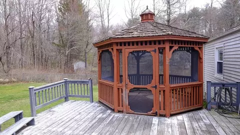 Exterior - 955 Burts Pit Rd, Northampton, MA 01062 photo 4 of 4