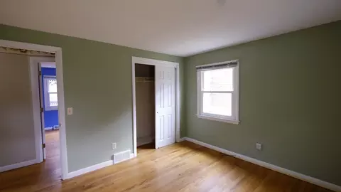 Bedroom - 955 Burts Pit Rd, Northampton, MA 01062 photo 3 of 5