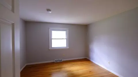Bedroom - 955 Burts Pit Rd, Northampton, MA 01062 photo 1 of 5