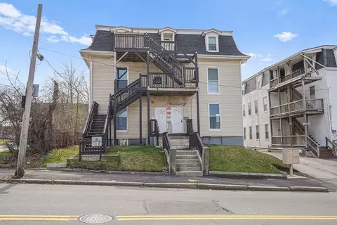 6 Hammond # -8, Worcester, MA 01605