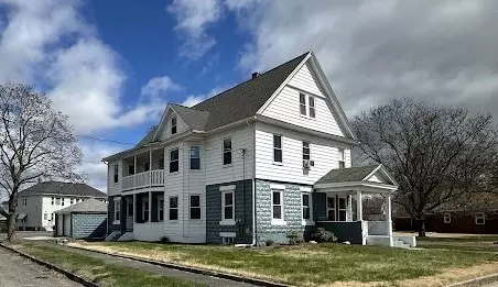 98-100 Trilby Ave, Chicopee, MA 01020