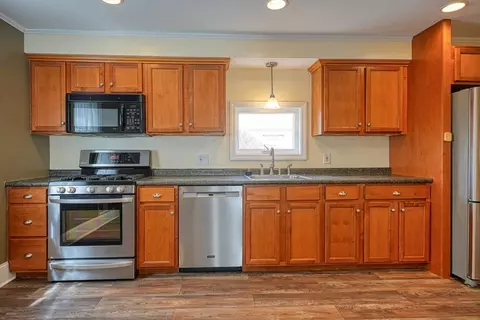 3 Bent Ave, Maynard, MA 01754 photo 11