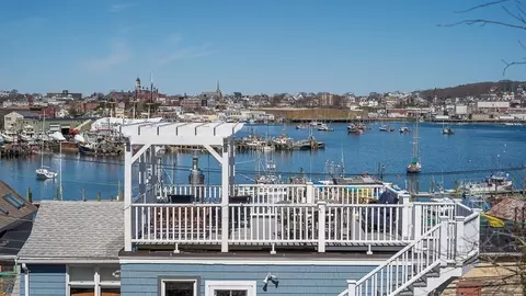 View/Area - 210 E Main St, Gloucester, MA 01930 photo 4 of 5