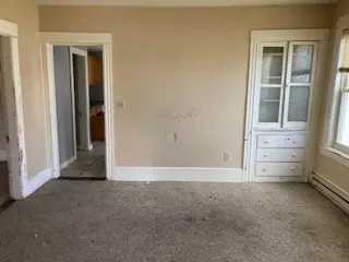 Living - 2 Esther St #3, Worcester, MA 01607 photo 1 of 2