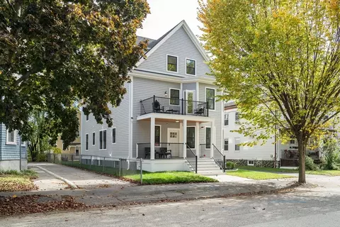 69 Marlboro St #3, Belmont, MA 02478