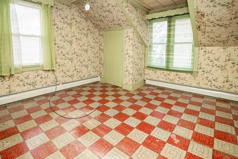 21 Park St, Webster, MA 01570 photo 14