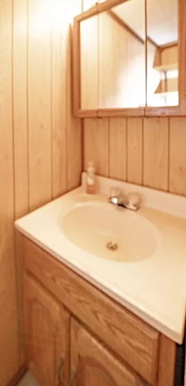 21 Park St, Webster, MA 01570 photo 7