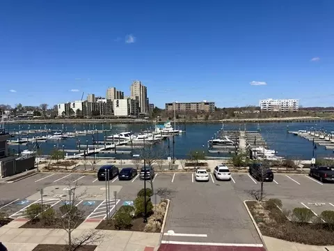 23 Shipyard Dr #303, Hingham, MA 02043
