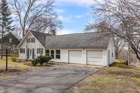 787 Ridge Rd, Wilbraham, MA 01095