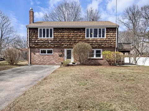 53 Forest St, Stoneham, MA 02180