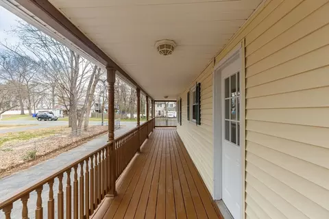 Exterior - 31 Observer St, Springfield, MA 01104 photo 3 of 5