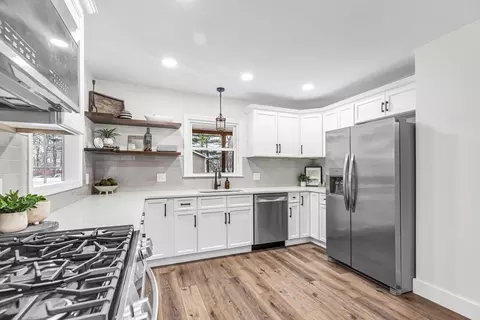 Kitchen - 31 Observer St, Springfield, MA 01104 photo 3 of 3