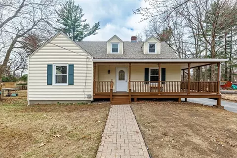 31 Observer St, Springfield, MA 01104