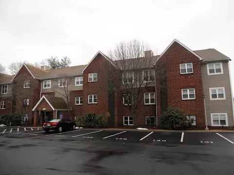 25 Longworth Ave #11, Brockton, MA 02302