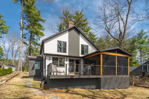 22 Old Acres Rd, Holland, MA 01521