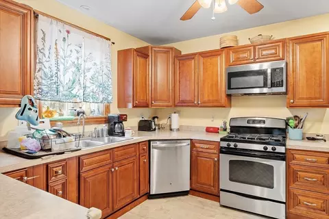 19 Knox St, Worcester, MA 01603 photo 18