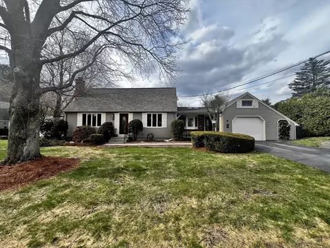 6 Mayfield Rd, Auburn, MA 01501