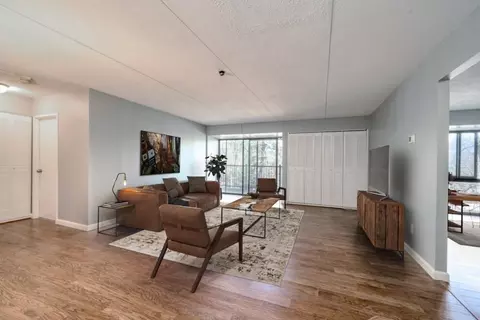 55 Tall Oaks Dr #304, Weymouth, MA 02190