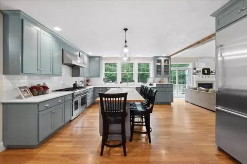 14 Lundvall Rd, Mendon, MA 01756 photo 5