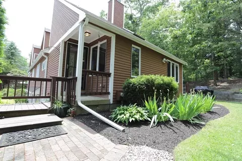 83 Samoset St #A2, Plymouth, MA 02360