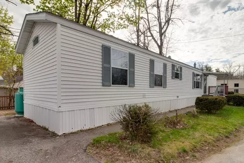 1 Carriage Town Park # A, Merrimac, MA 01860