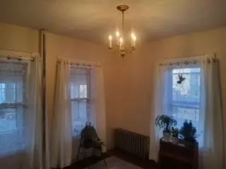 20 Greene Pl, Springfield, MA 01109 photo 6