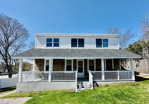 1 South Ave, Hull, MA 02045