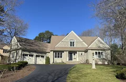 45 Chipping Hl, Plymouth, MA 02360