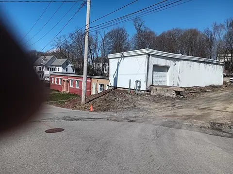 63 Walnut St, Gardner, MA 01440 photo 6