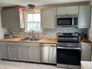 17 Ebenezer Rd, Barnstable, MA 02655 photo 2