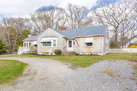 20 Champion Ter, Dartmouth, MA 02747